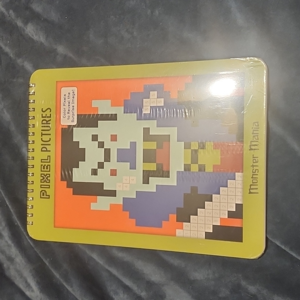Mudpuppy Pixel Pictures Monster Mania